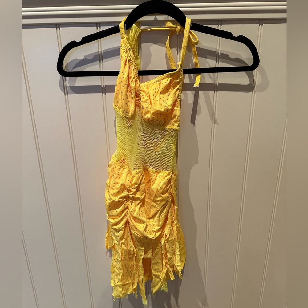 KELLE Size Large Child Yellow Sequinned Dance Dress withh Mesh Waist